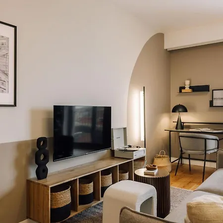 Apartamento Arrabida - 2 Bedroom And Parking In Arroios