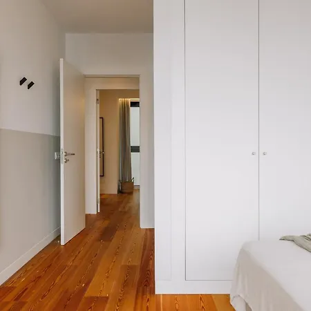 Arrabida - 2 Bedroom And Parking In Arroios * Lissabon