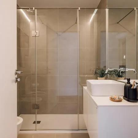 Arrabida - 2 Bedroom And Parking In Arroios *